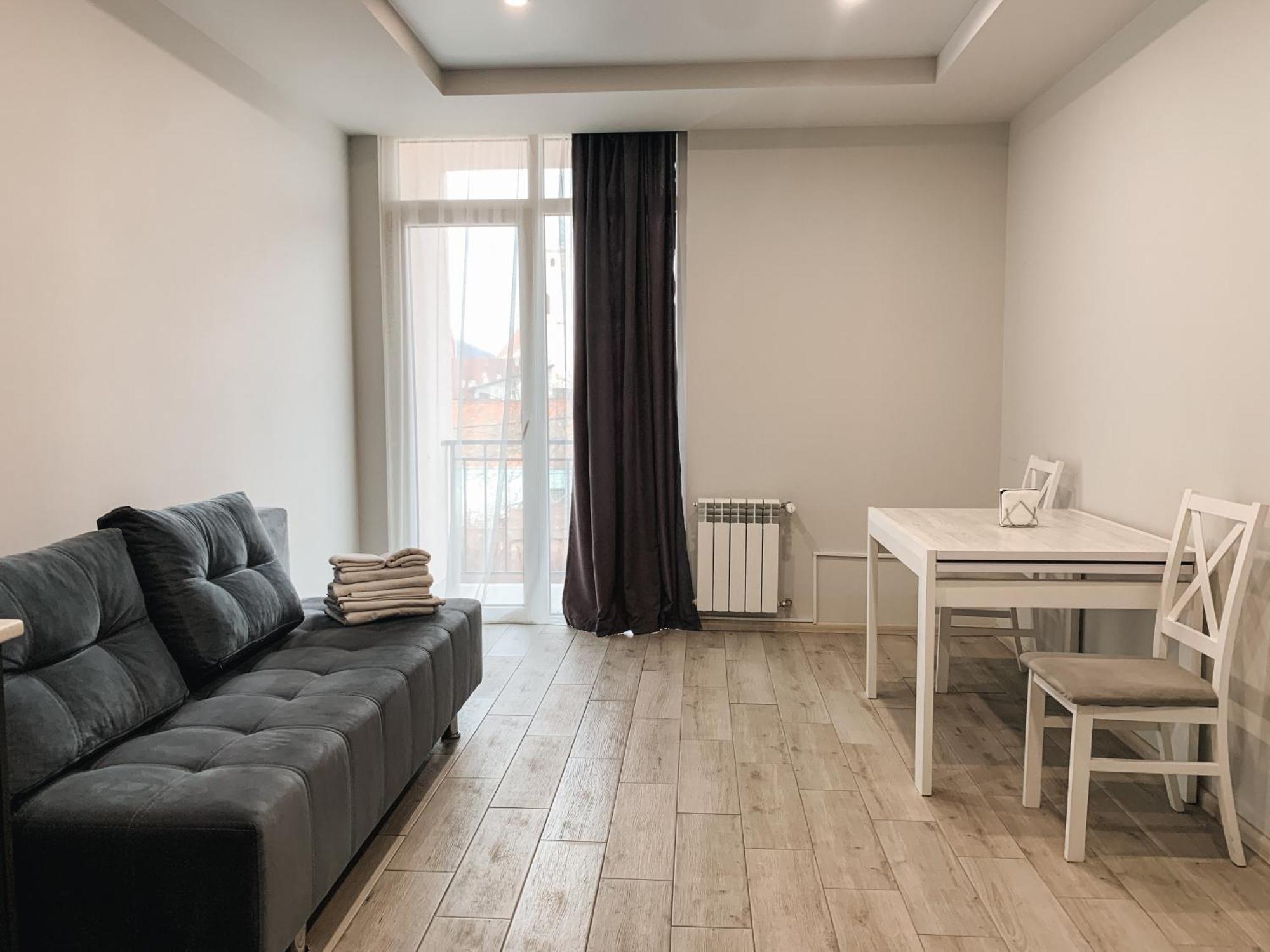 Domovik Mira 11s/9 Apartment Mukacheve